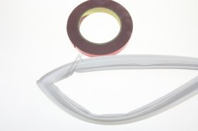 Liebherr Magnetic Door Seal - 711103000 Magnetic Door Seal 4-sided White With Mounting Material